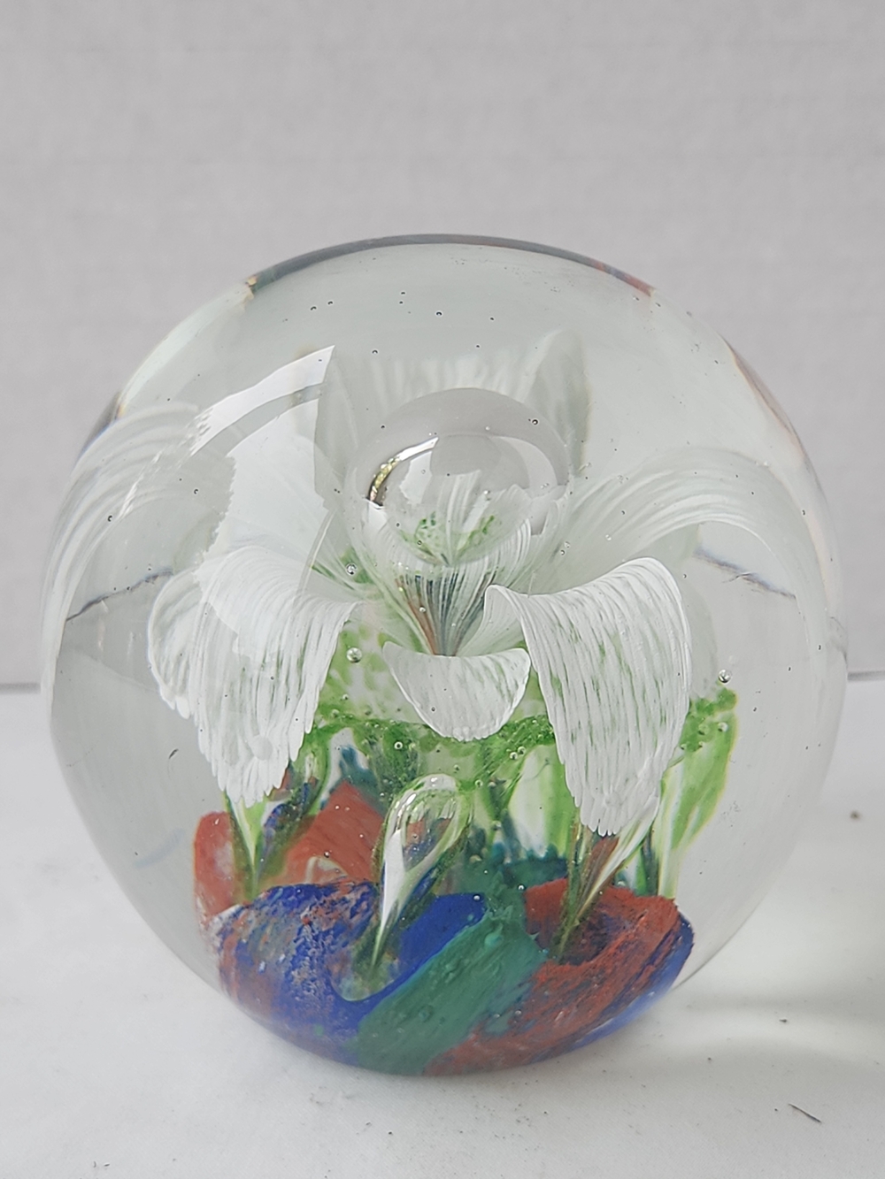 Vintage 3.5" Magnum Hand Blown Art Glass Paperweight Encased White Lily Flower